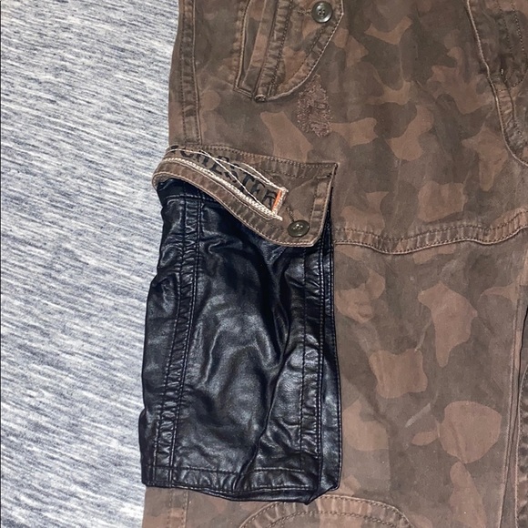 Cameo Pants - Picture 2 of 3